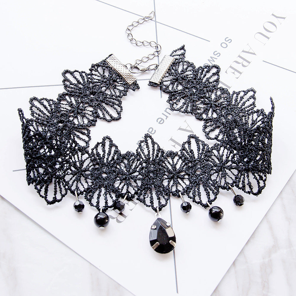Lace necklace