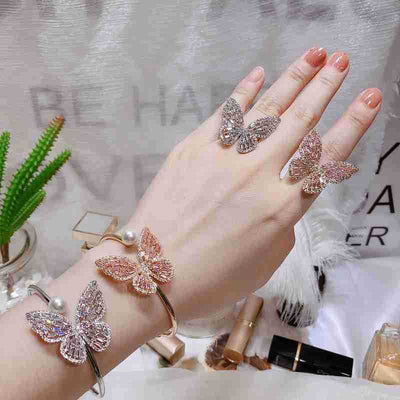 Women's Fashion Hollowed-out Vintage Bracelet