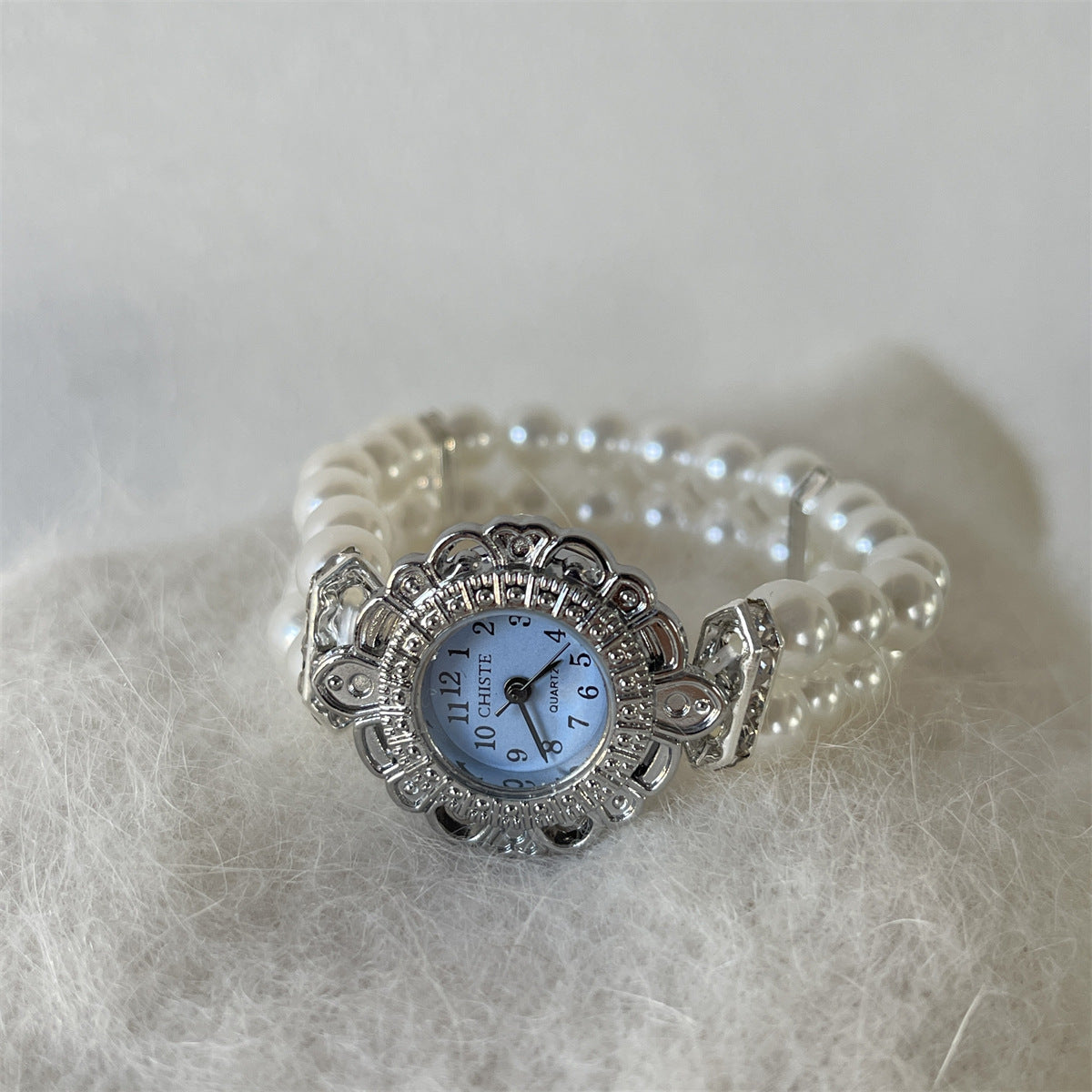 Fashion Women's Pearl Bracelet Watch