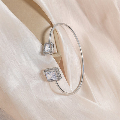 Women's Simple Bracelet Bracelet High-grade Water Drop Inlaid Women's Square Diamond